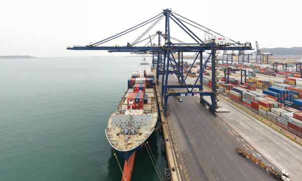 推進適合集裝箱箱貨物“散改集”運輸，江蘇內(nèi)河最大集裝箱船投運