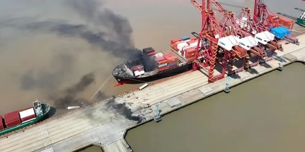 突發(fā)港口火災！