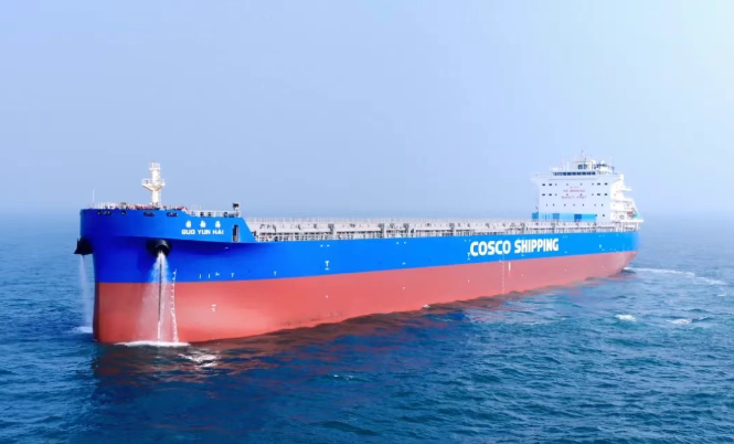 8萬(wàn)噸“國(guó)韻?！陛啌P(yáng)帆啟航！江東新區(qū)助力自貿(mào)港航運(yùn)產(chǎn)業(yè)高質(zhì)量發(fā)展