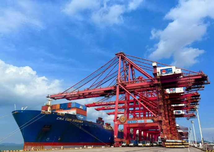 智聯(lián)九州，貨通八方：寧波內(nèi)貿(mào)航線網(wǎng)絡(luò)如何服務(wù)全國